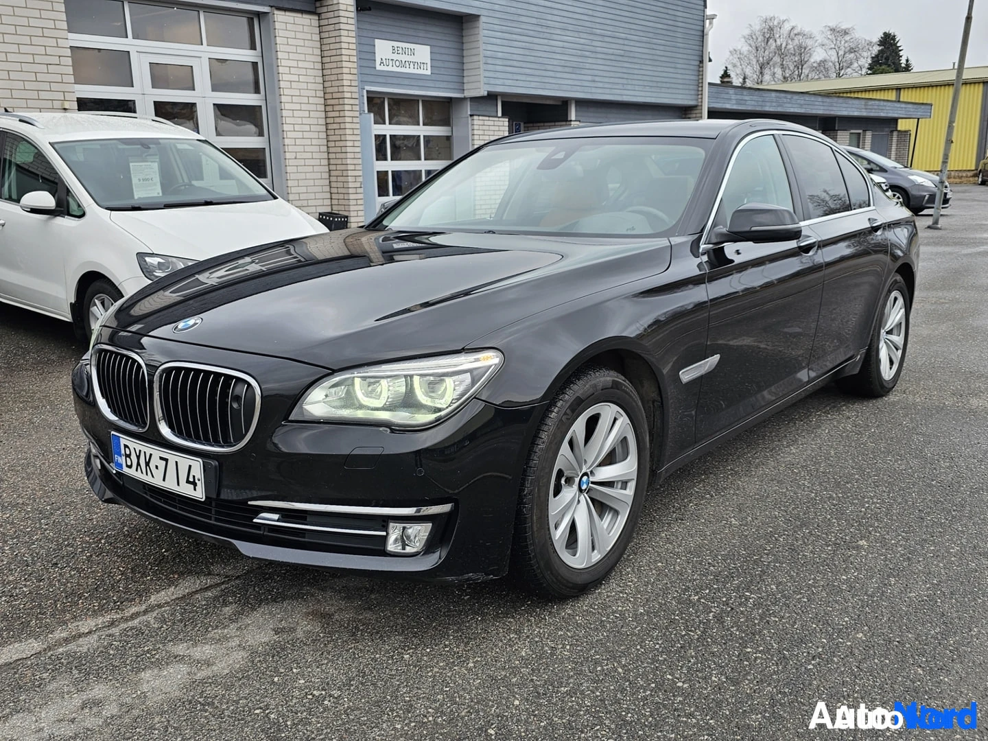 BMW 750i xDrive 2013
