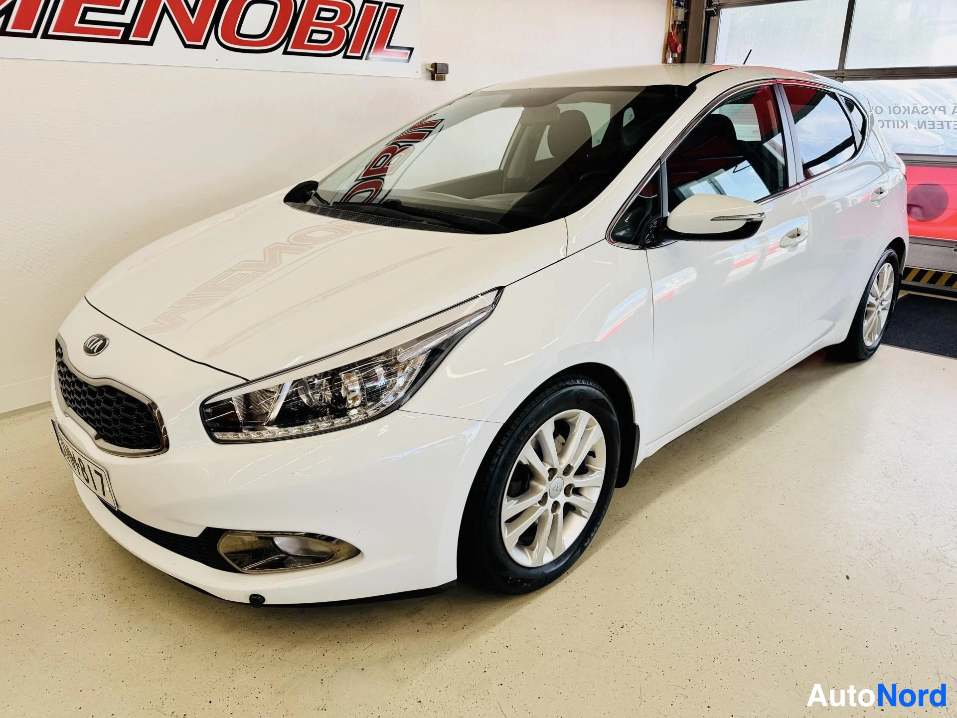 Kia Ceed 1,6 ISG EX 135 hv 2013