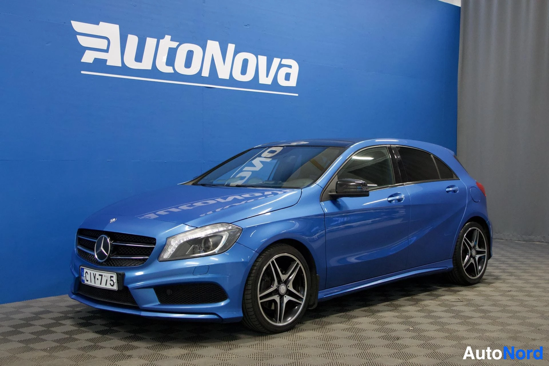Mercedes-Benz A 180 BE AMG 2013