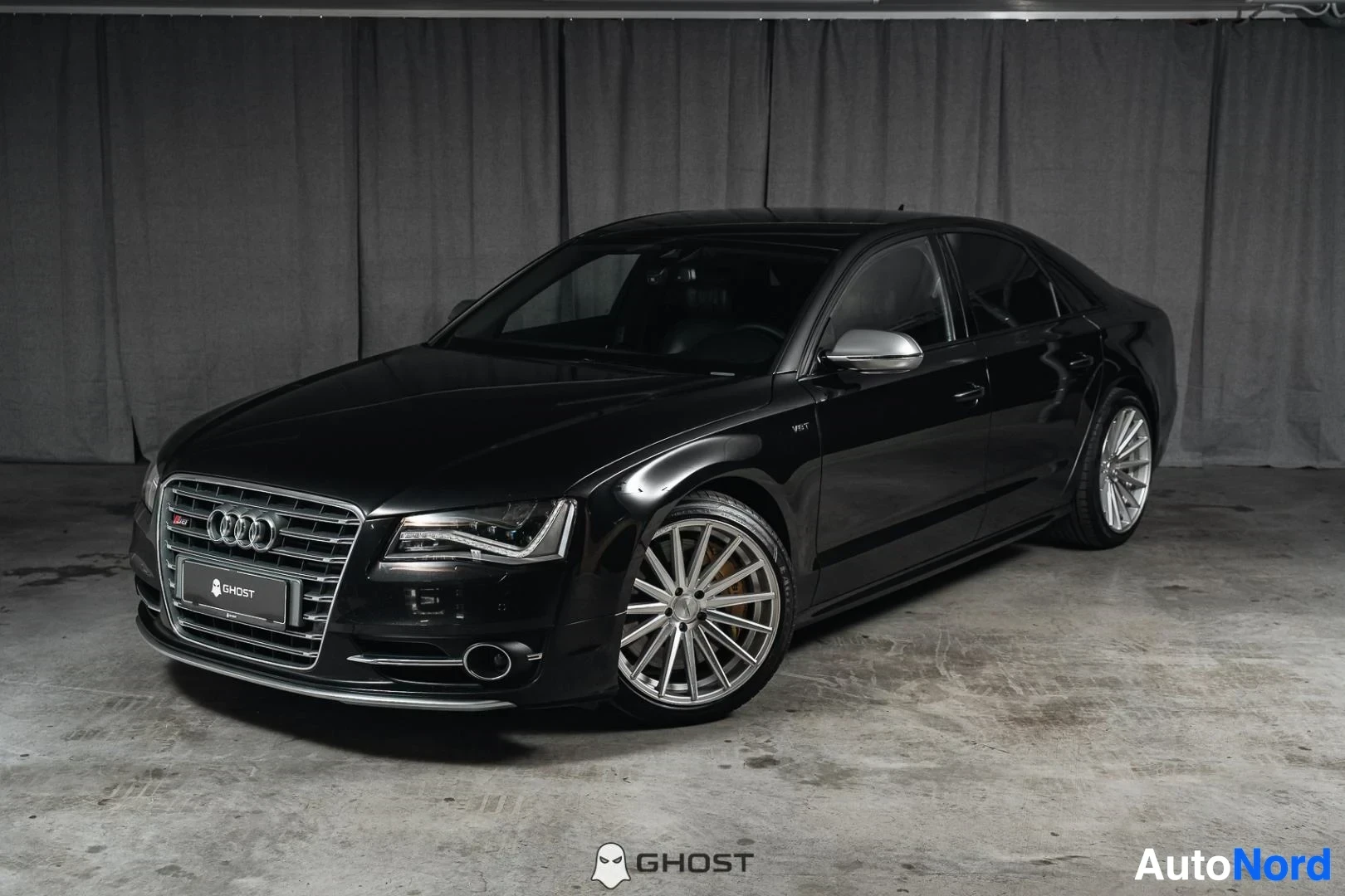 Audi S8 2013