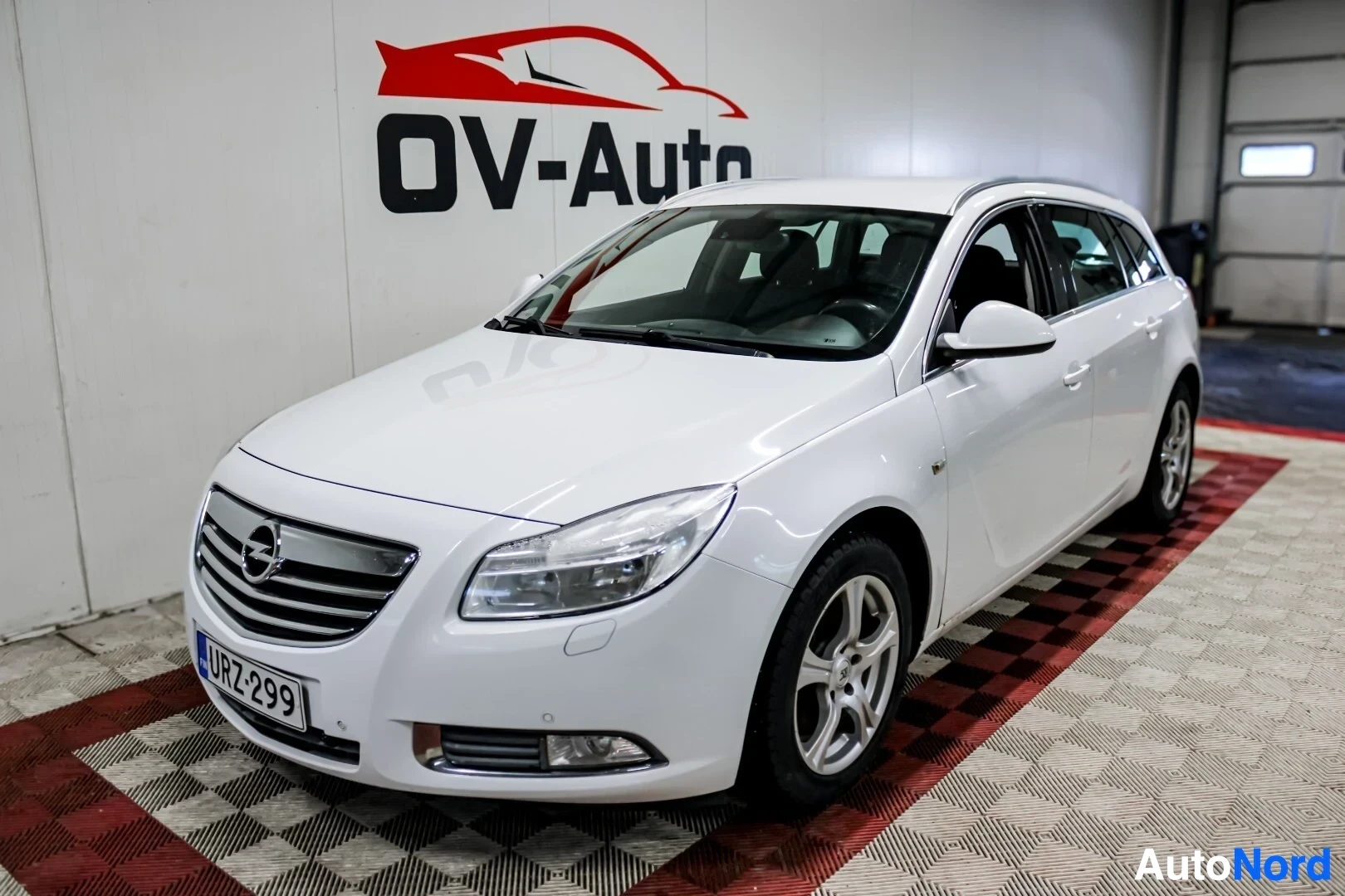 Opel Insignia 1.6 Turbo Ecotec Sports Tourer 2012