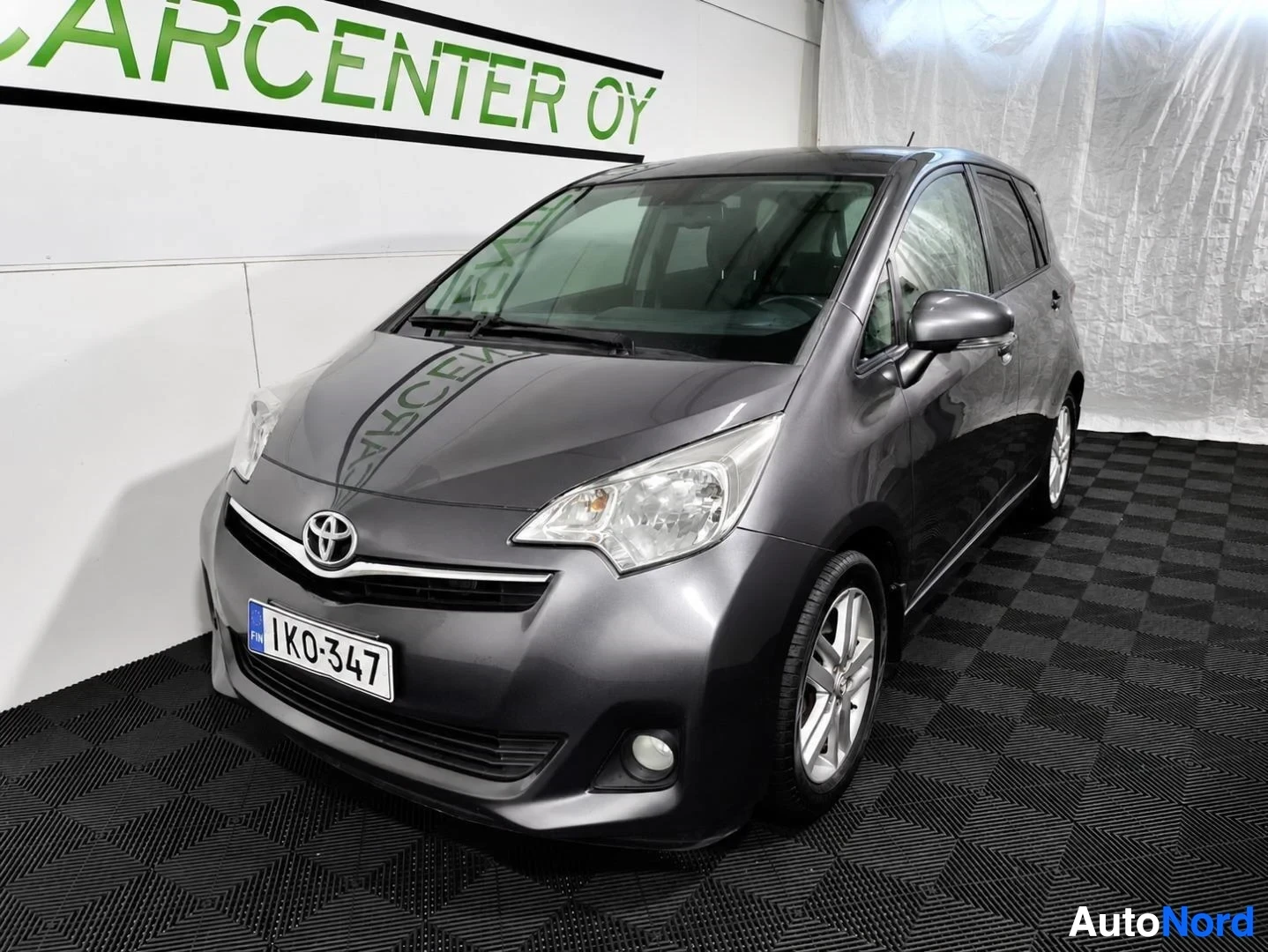 Toyota Verso-S 1,33 Dual VVT-i Linea Sol 2012