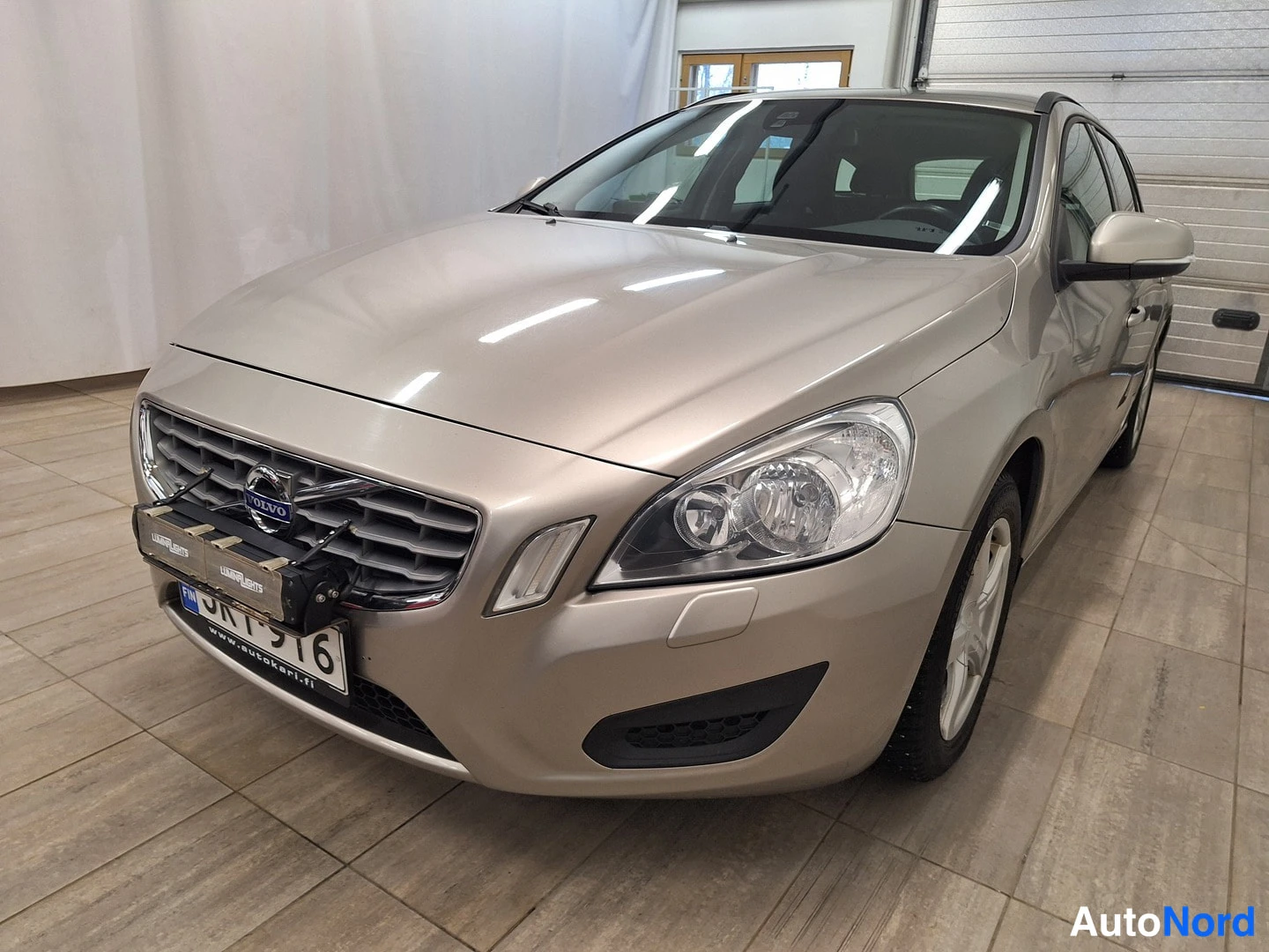 Volvo V60 T4 2011