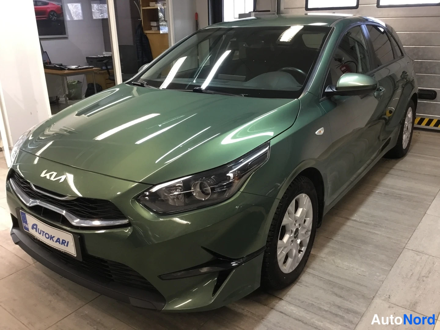 KIA Ceed 1,5 T-GDI EX 5D DCT 2023