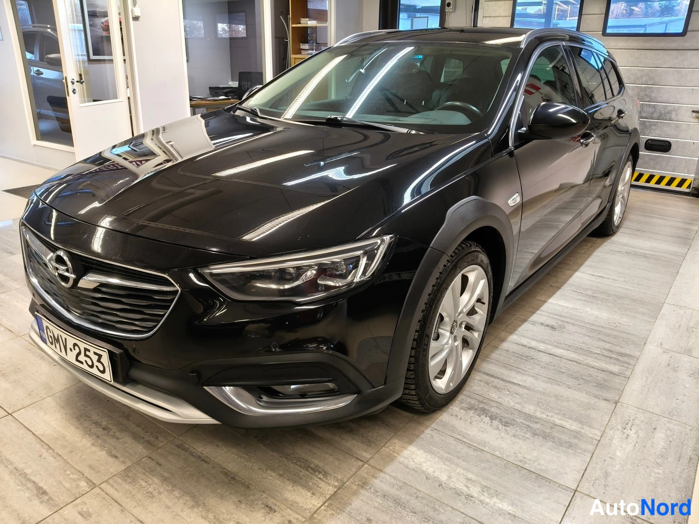 Opel Insignia Country Tourer 4x4 260 hp 2019
