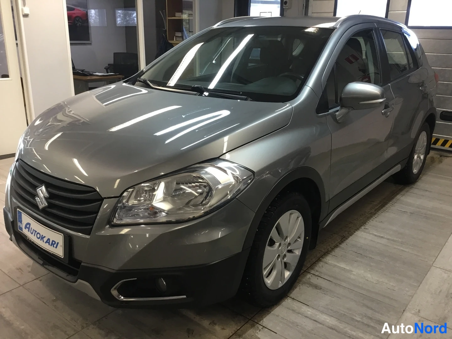 Suzuki SX4 1,6 VVT 4WD GL+ 5MT Business 2014