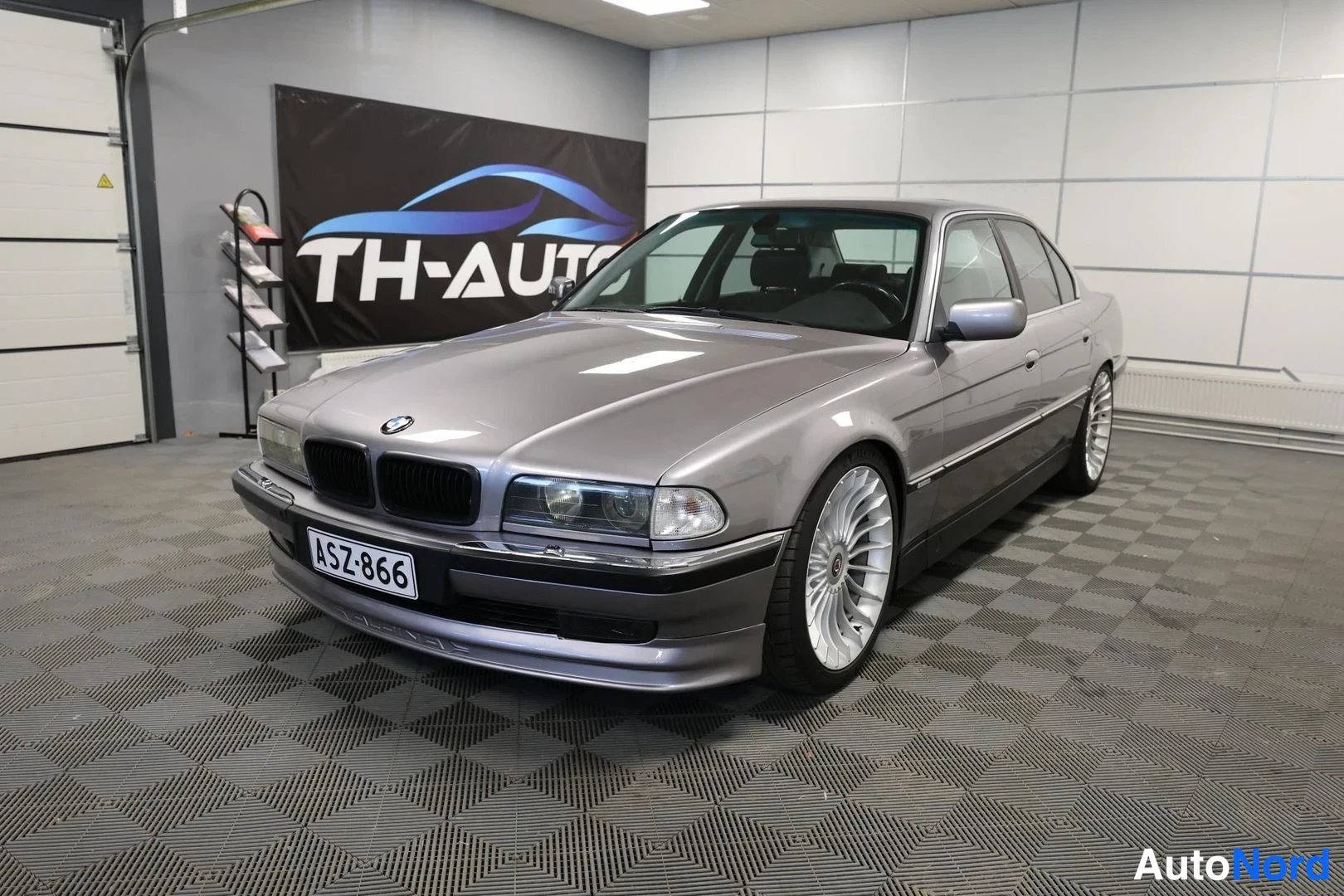 BMW 735i 1997