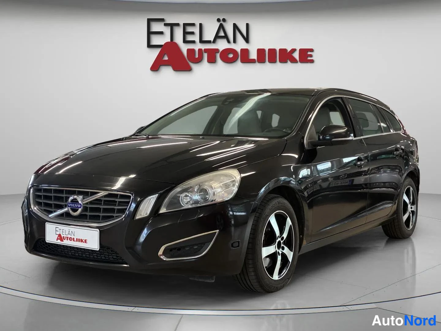 Volvo V60 Momentum 2011