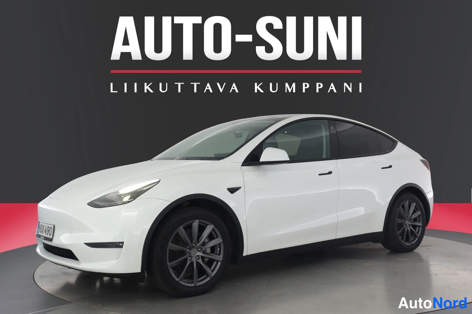 Tesla Model Y Long Range 2024
