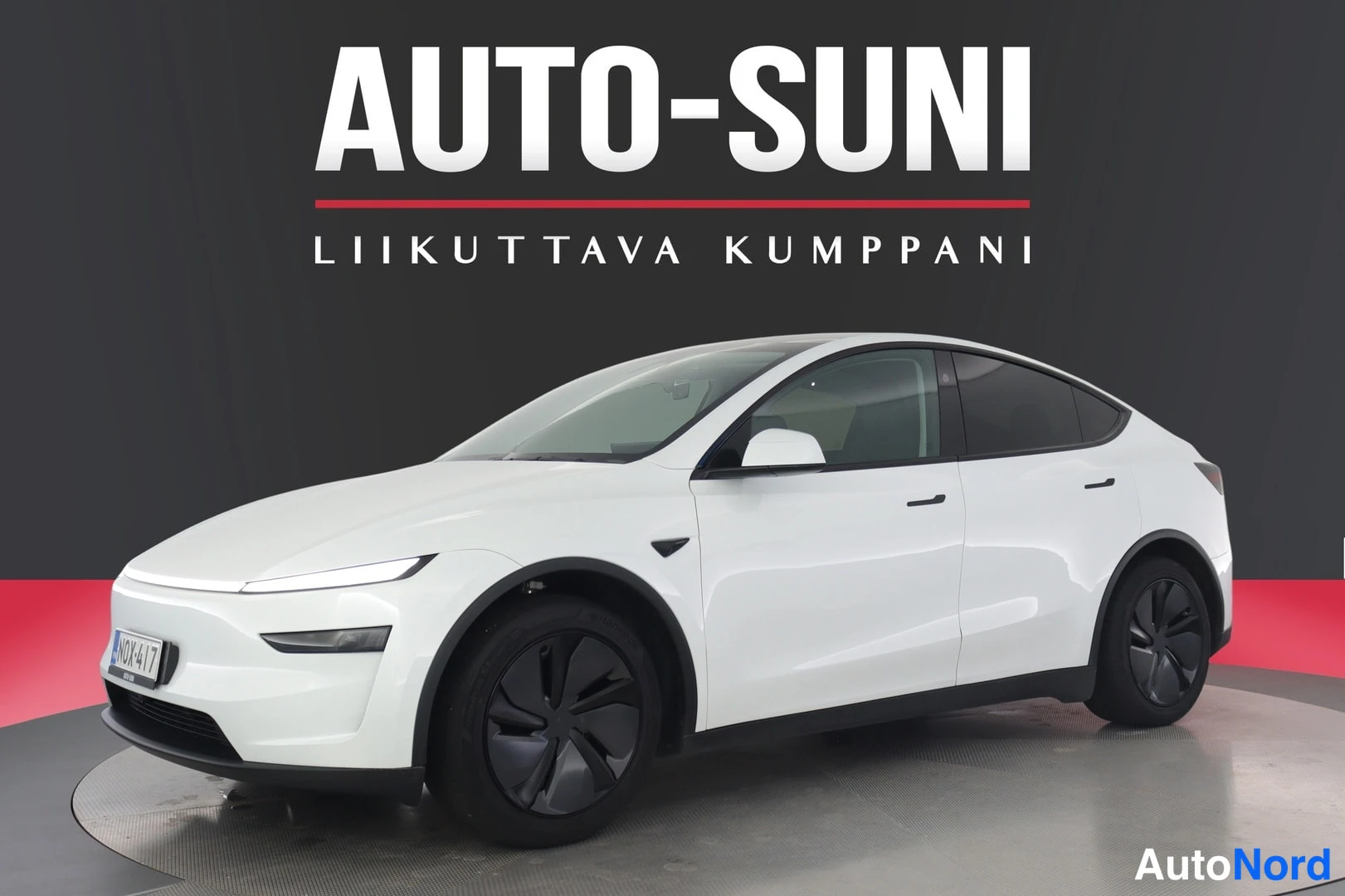 Tesla Model Y 2025