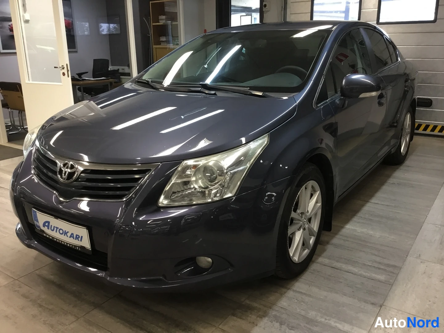 Toyota Avensis 2,0 Valvematic Linea Sol Plus 2011
