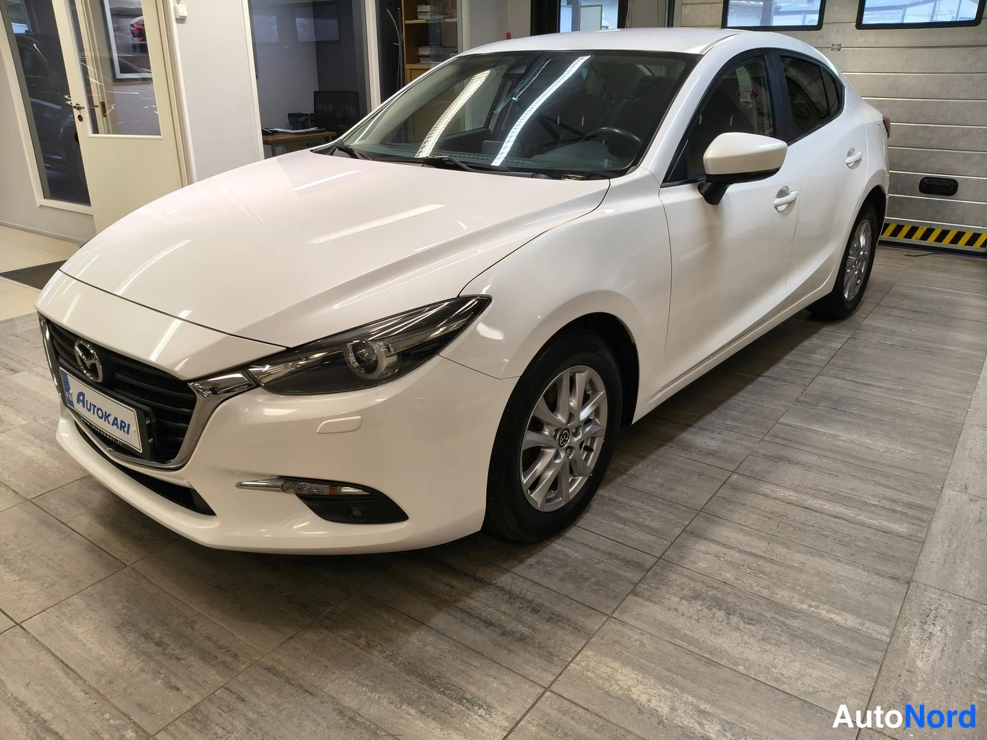 Mazda Mazda3 2,0 (120) SKYACTIV-G Premium Plus 6AT 2017