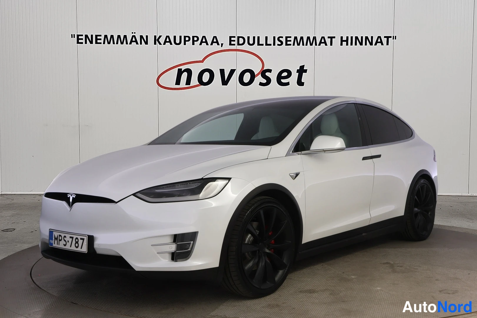 Tesla Model X 2018
