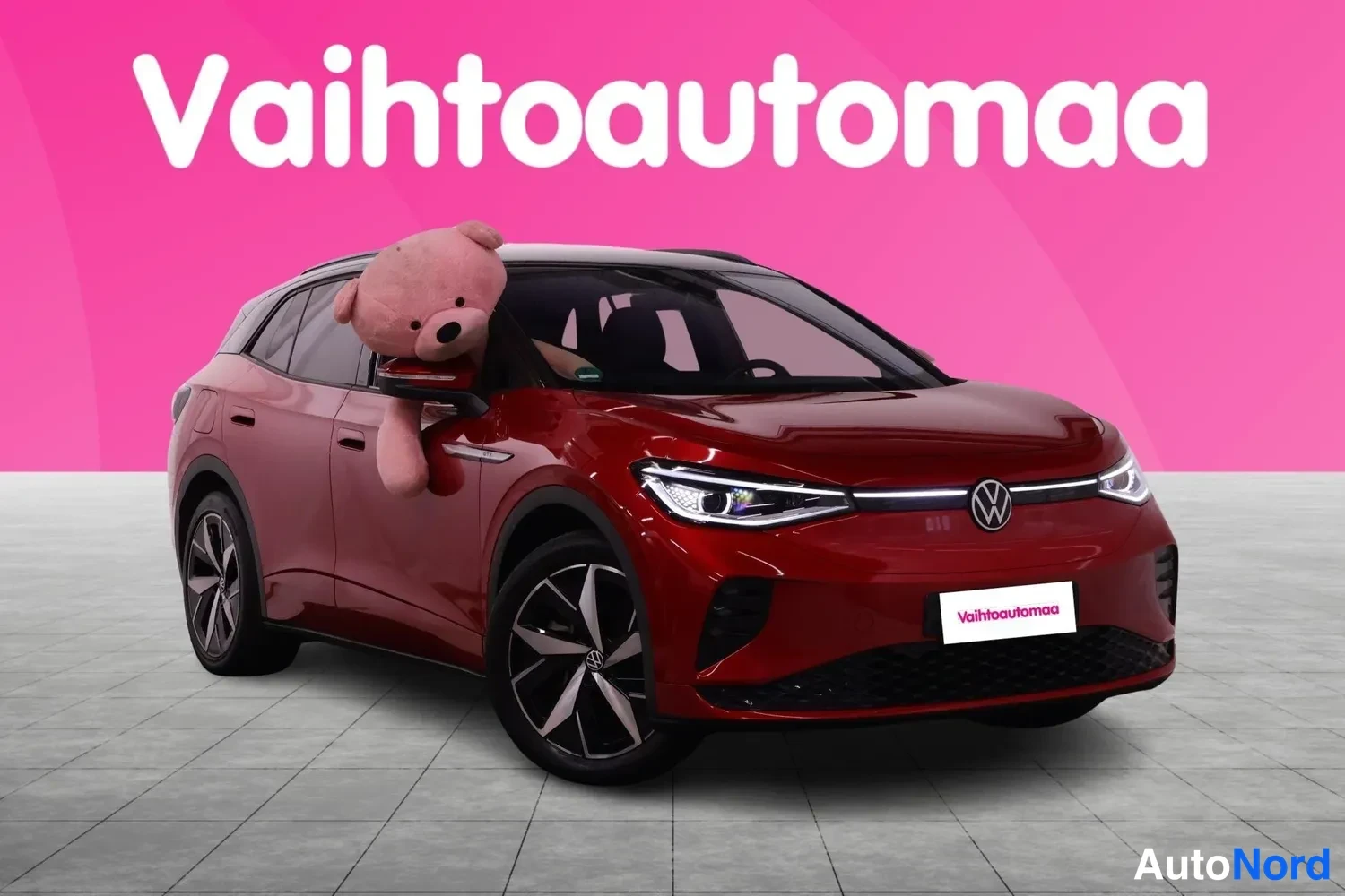 Punainen Volkswagen ID.4 GTX 2022, etuviisto, keula oikealle, kuva 3