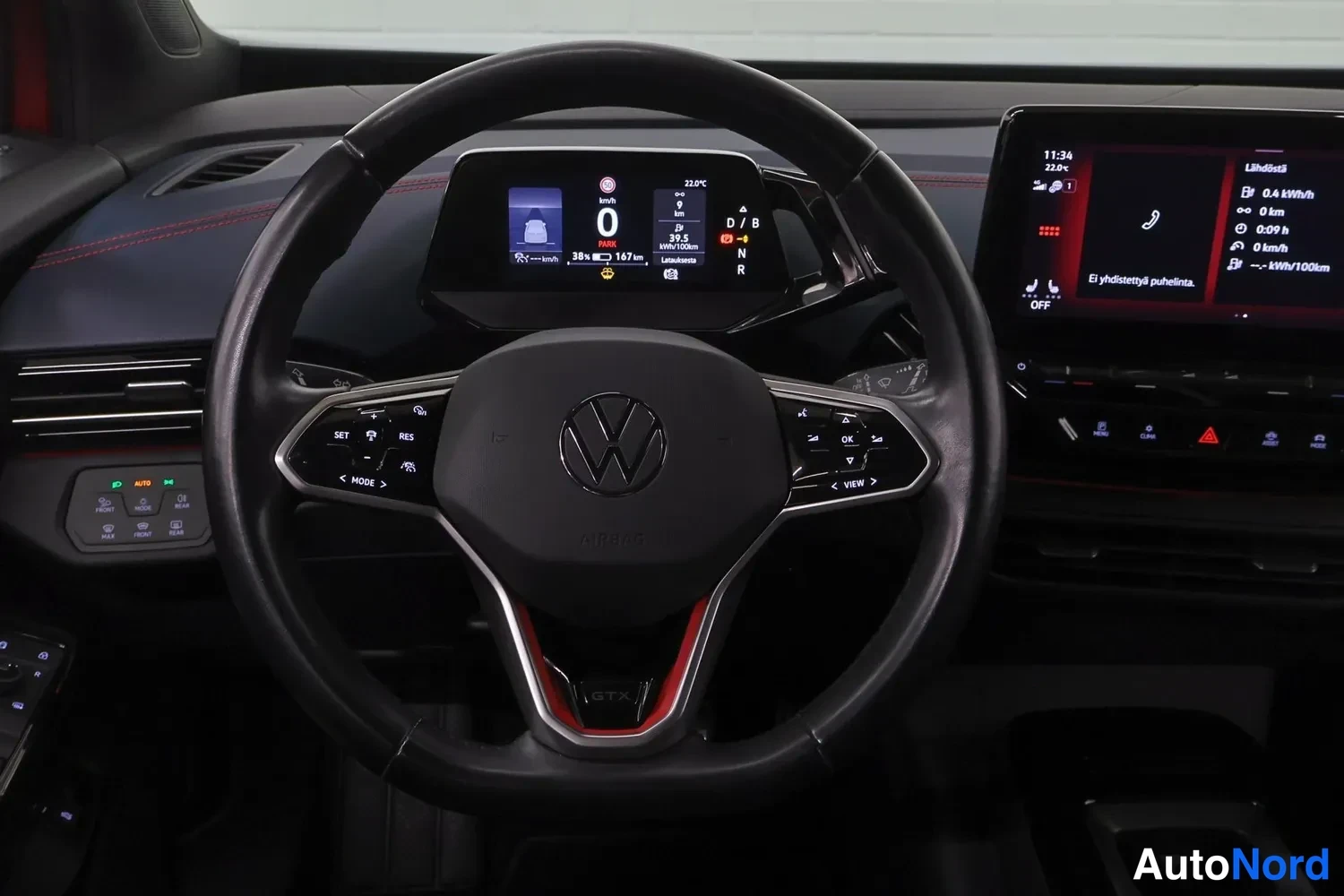 Punainen Volkswagen ID.4 GTX 2022, kuva 17