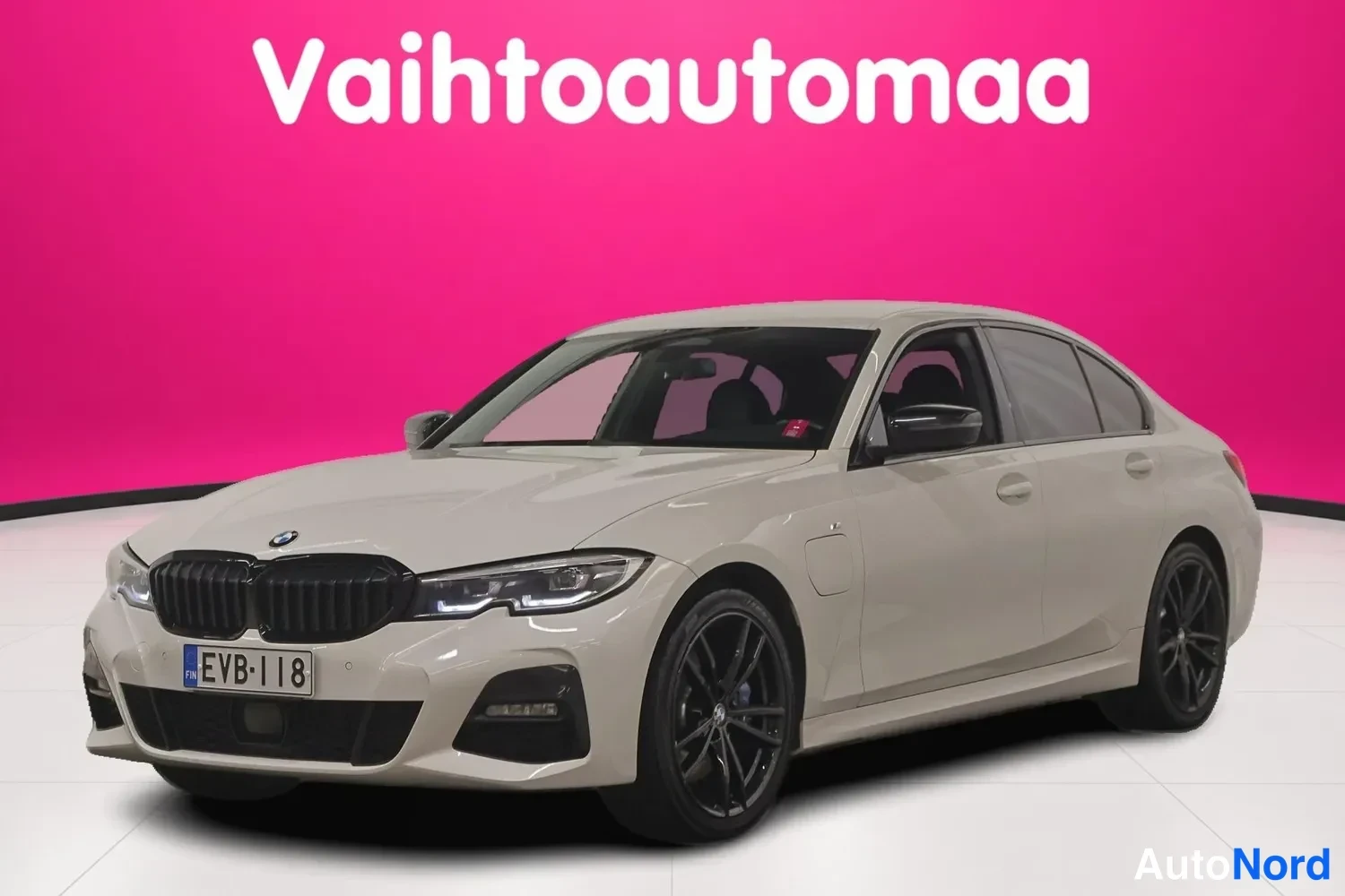 BMW 330e xDrive 2021