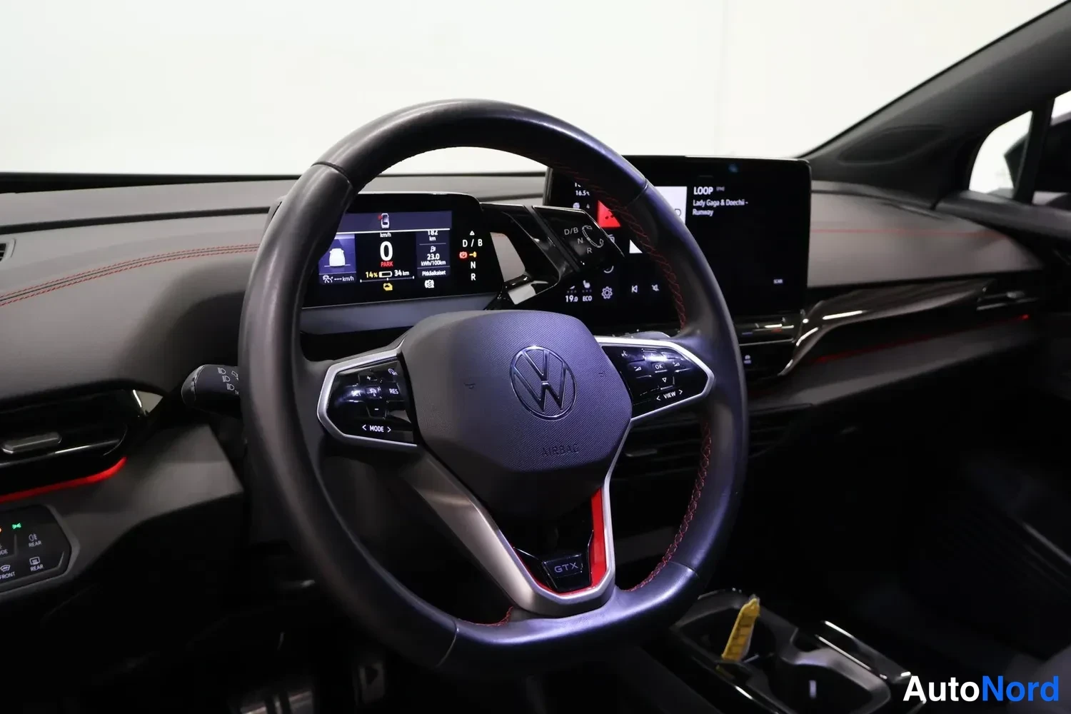Sininen Volkswagen ID.5 2023, kuva 16