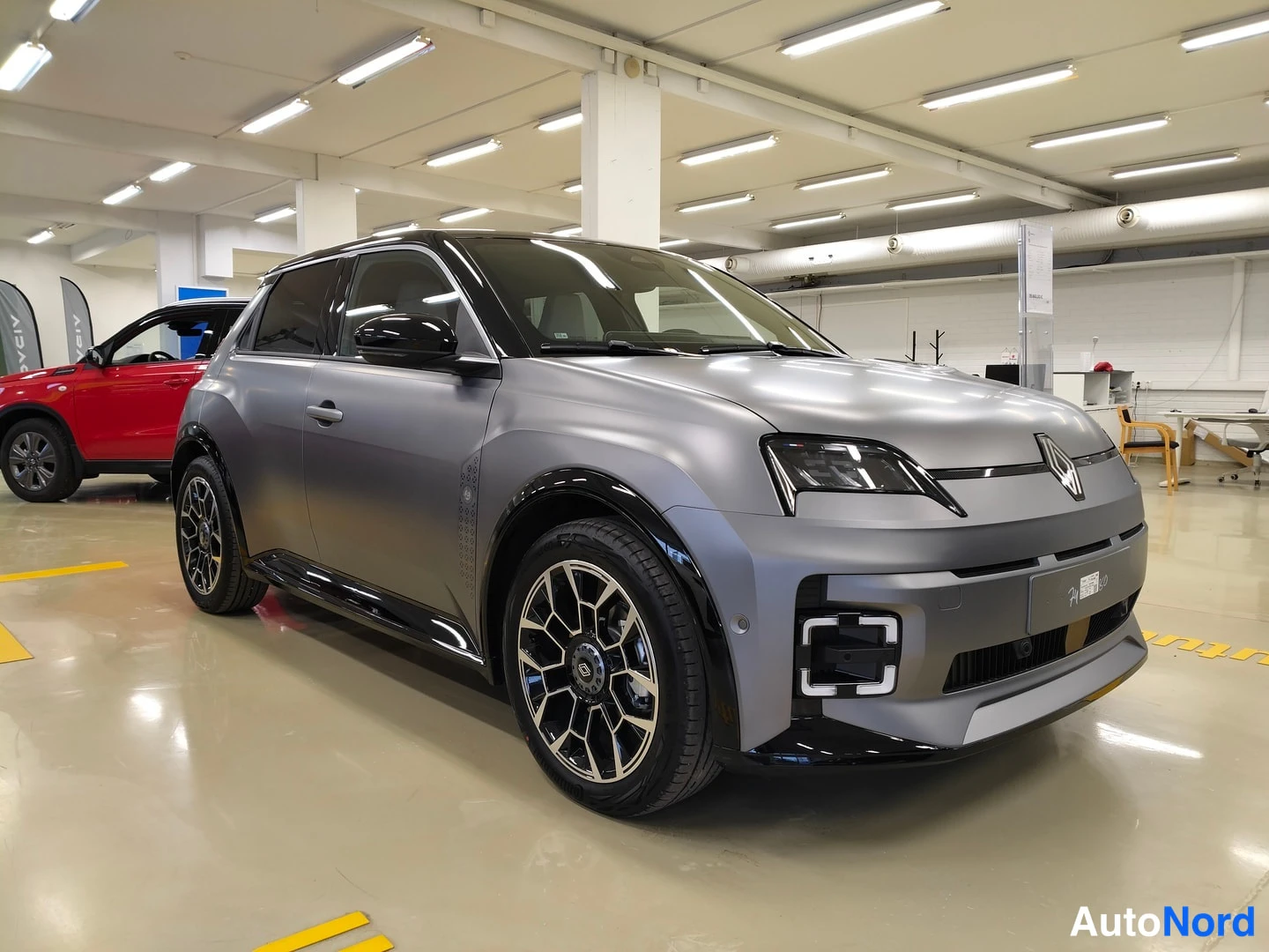 Renault 5 E-Tech electric Roland-Garros 2026