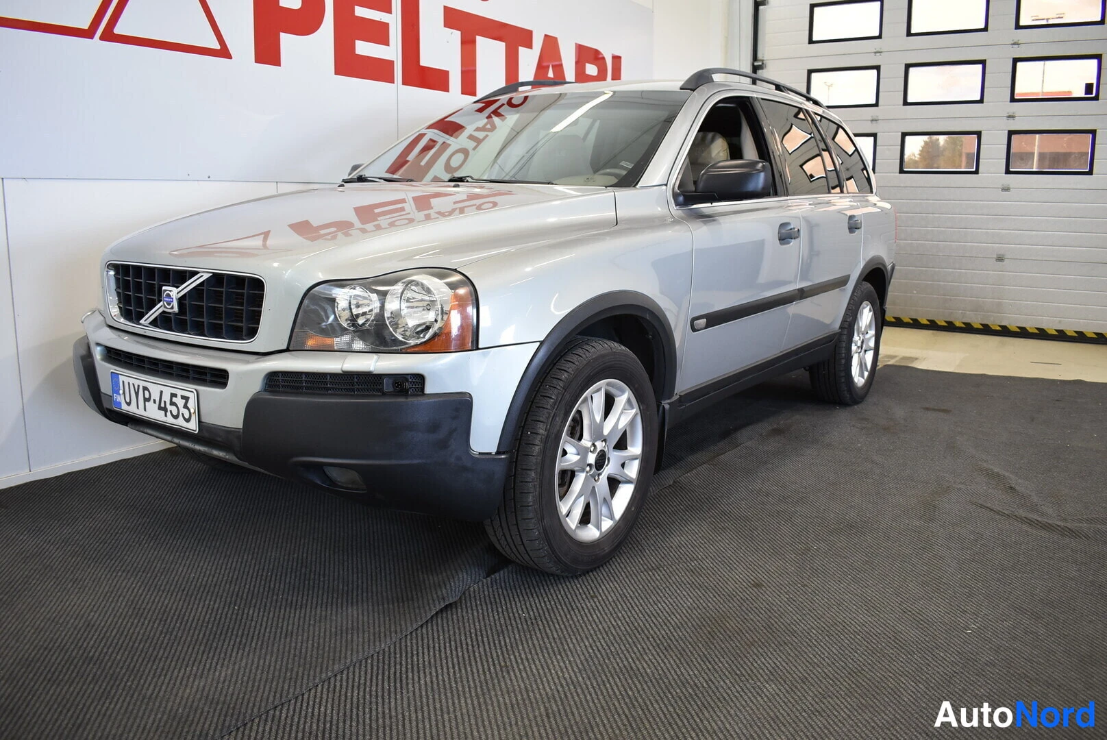 Volvo XC90 2,5T AWD 7-seat 2003