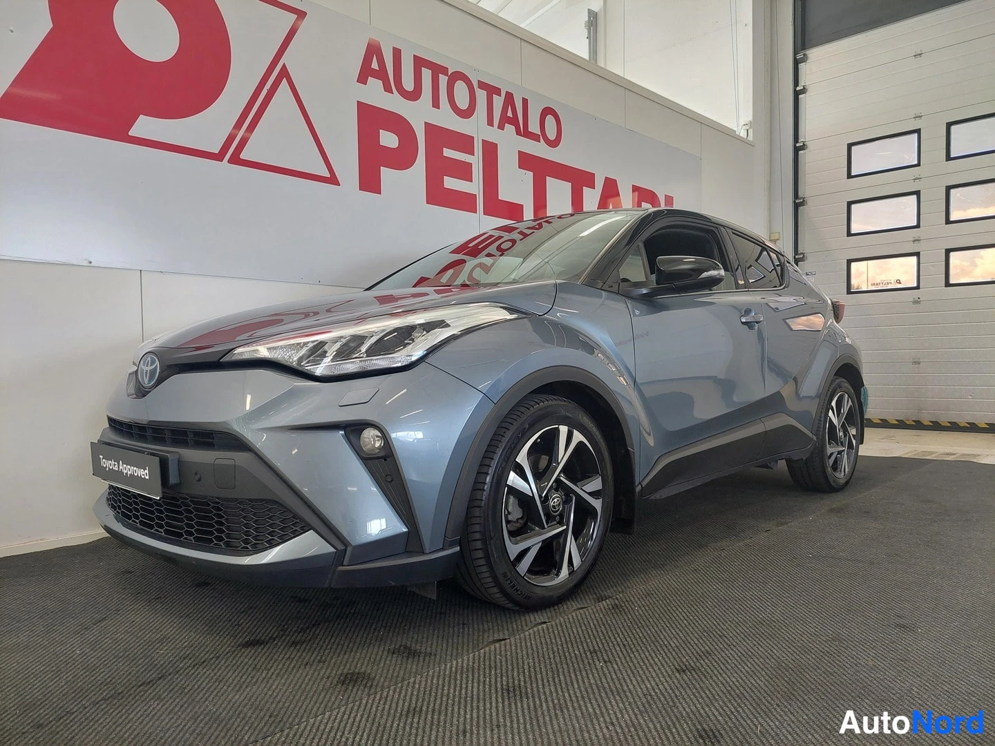 Toyota C-HR 1,8 Hybrid Intense Edition 2022