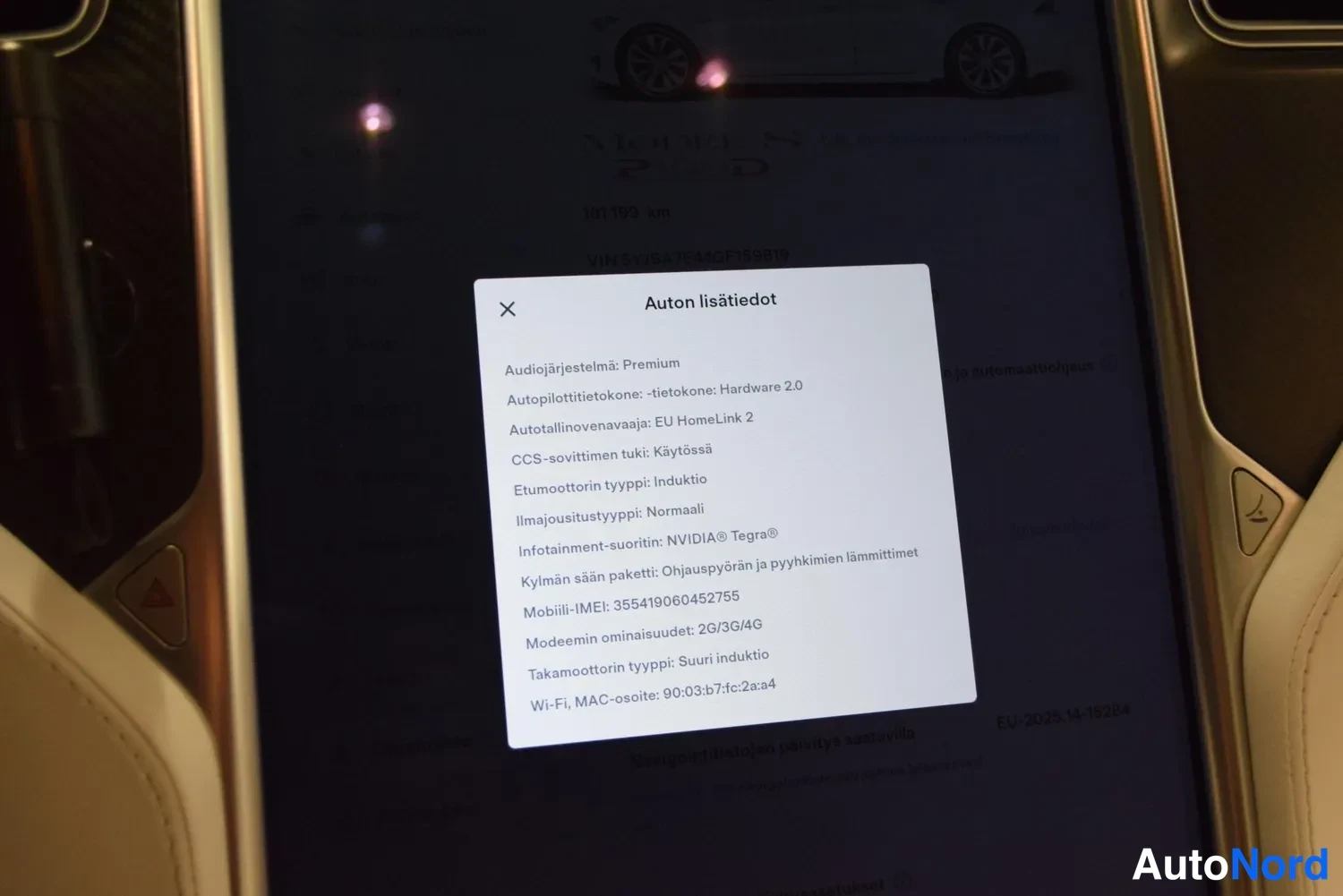 Valkoinen Tesla Model S 2017, kuva 25