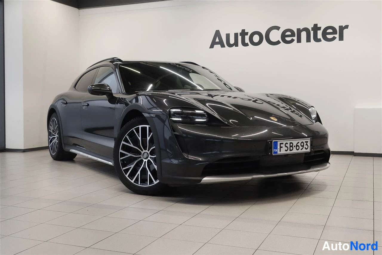 Porsche Taycan 4 Cross Turismo 2021
