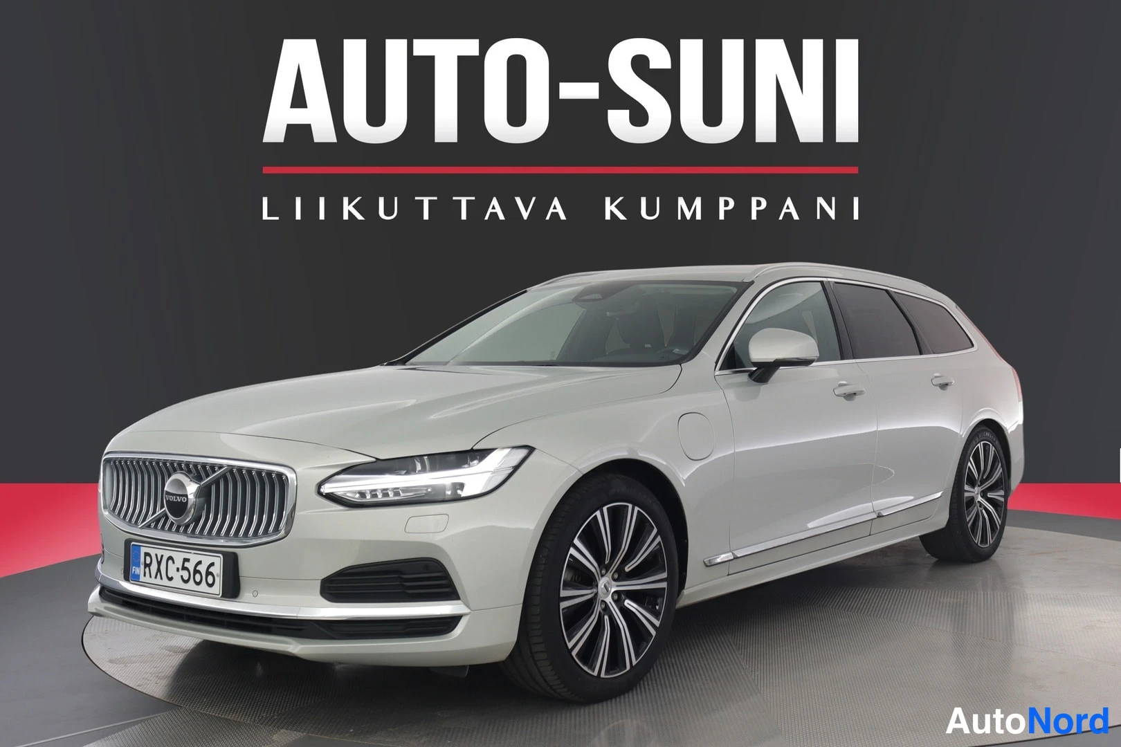 Volvo V90 2022