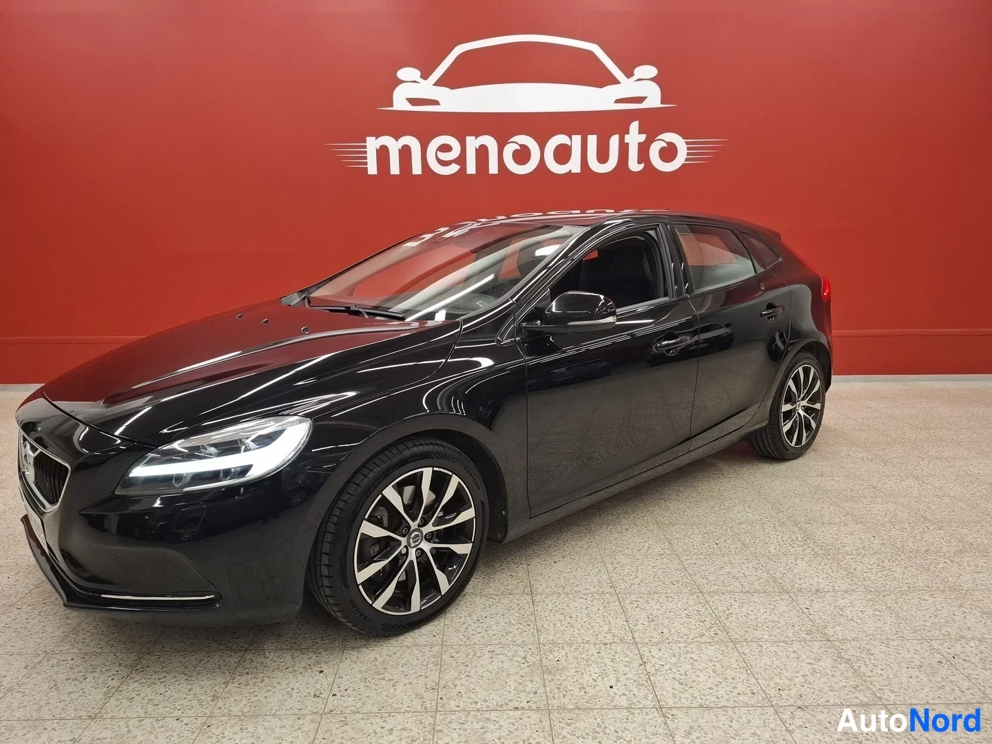Volvo V40 T2 Business Dynamic Edition 2019