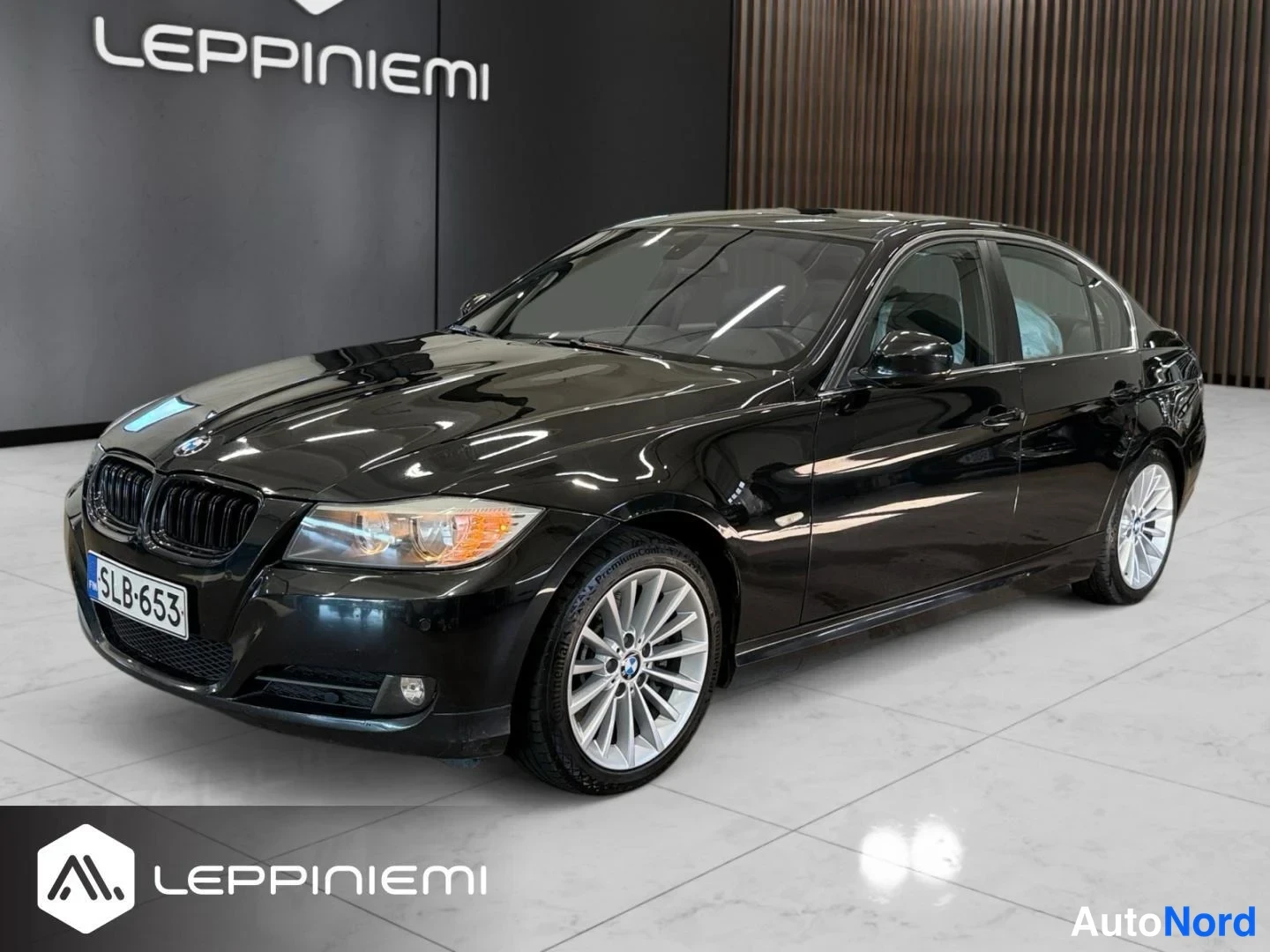 BMW 330i 2009