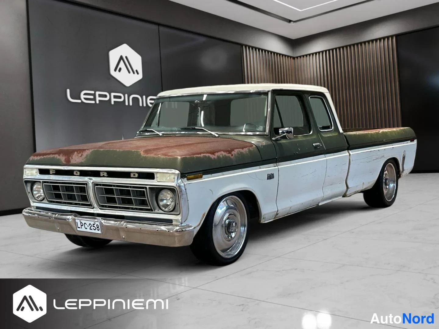Ford F-150 SuperCab 1976