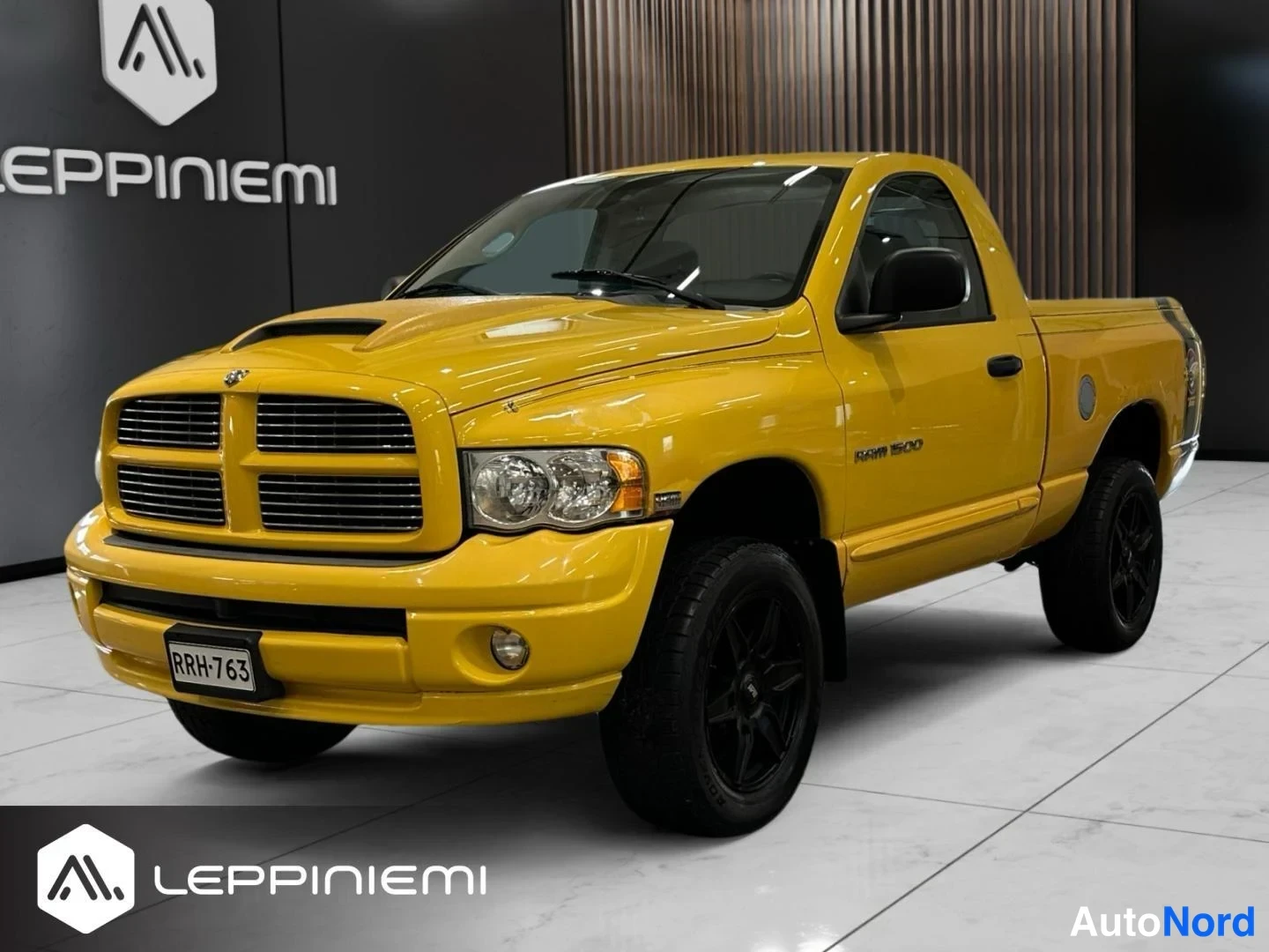 Dodge Ram 5.7 HEMI V8 Rumble Bee 1500 SLT 4x4 aut 2005
