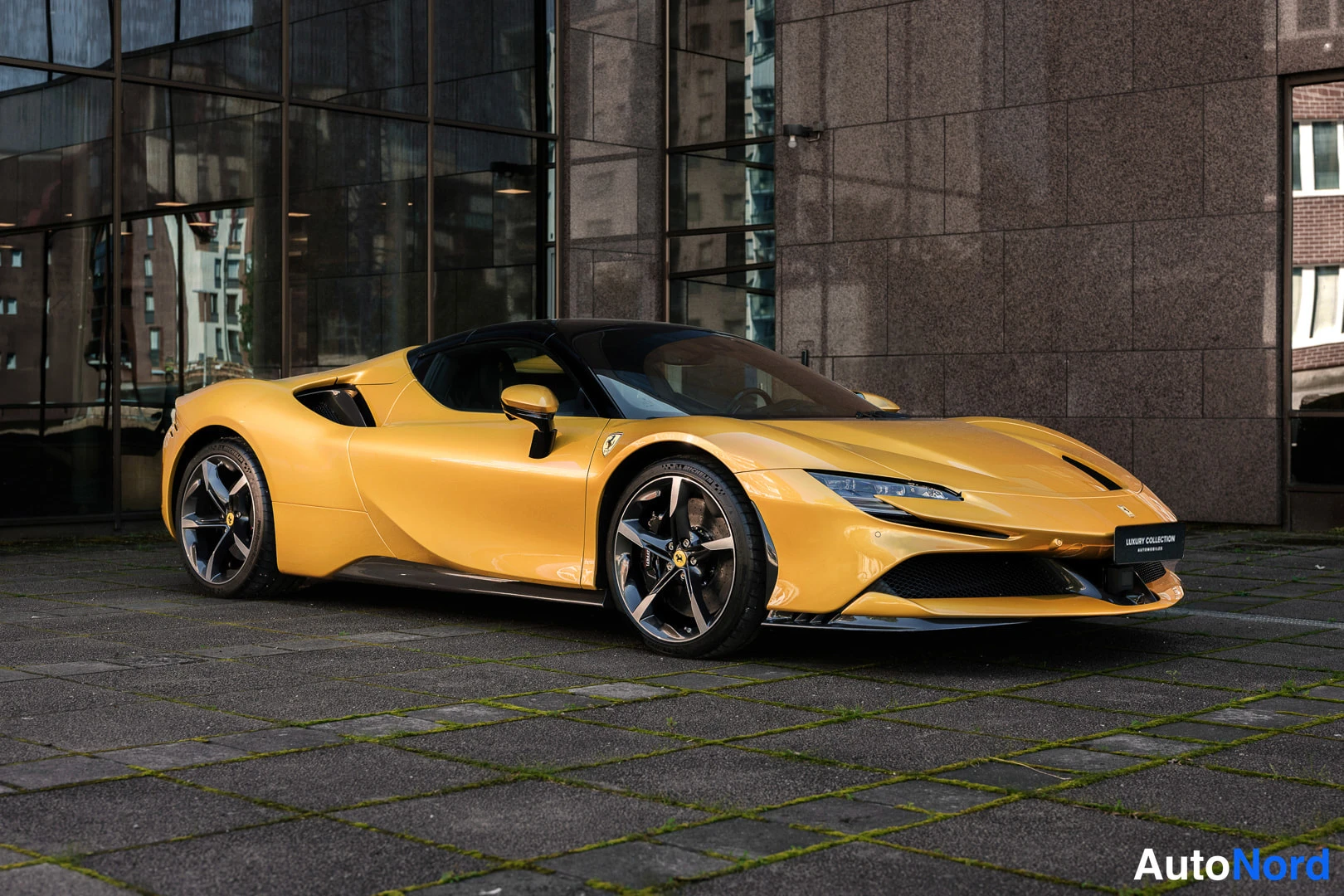 Ferrari SF90 SPIDER 2024