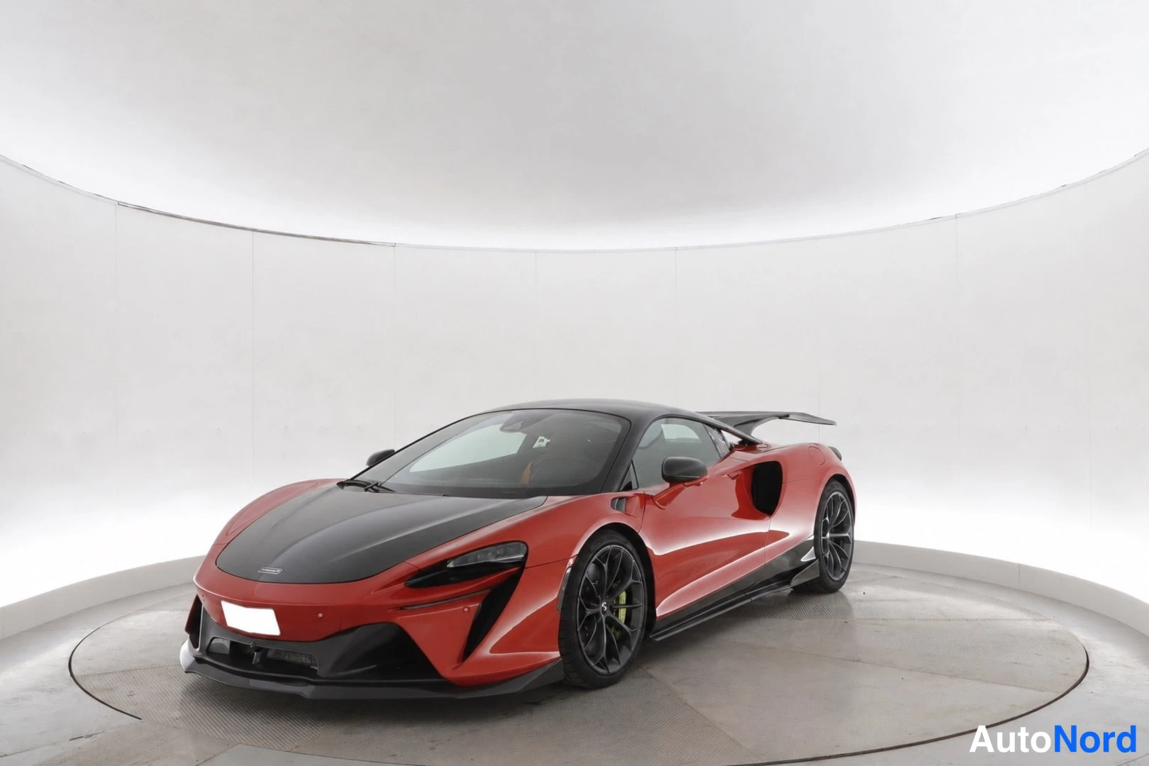 McLaren Artura 700 hv 2023