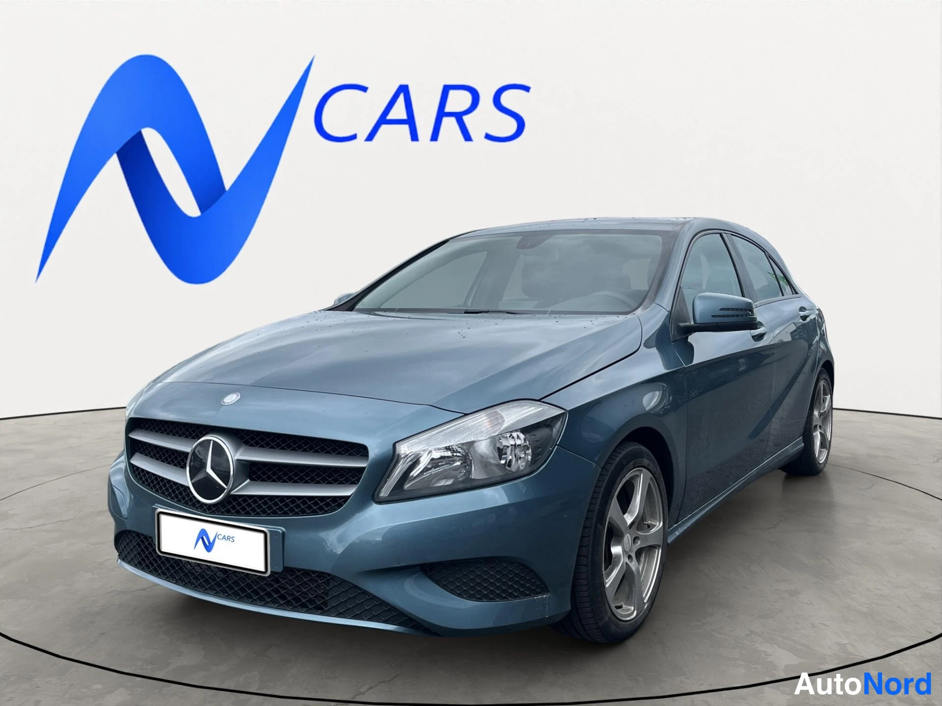 Mercedes-Benz A 180 BE Premium Edition 2013