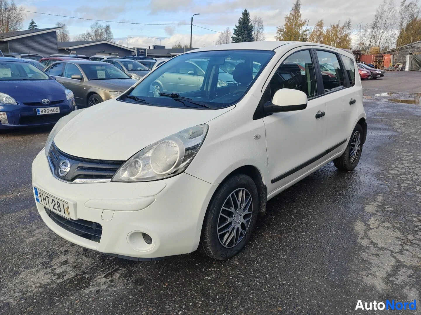 Nissan Note Taloudellinen 2011