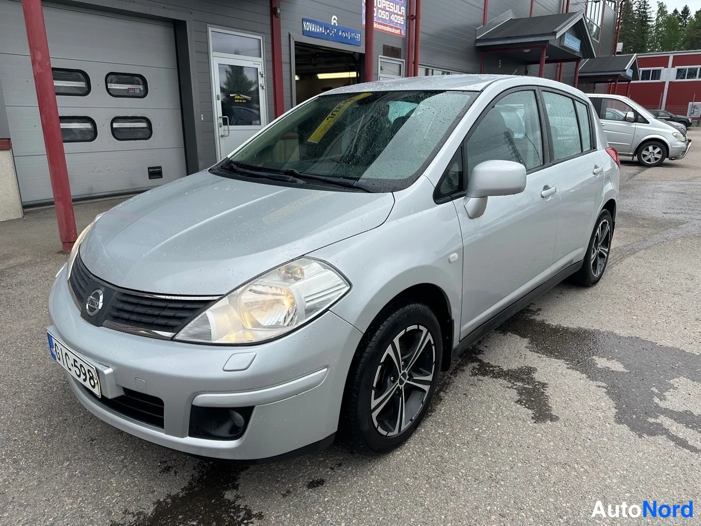 Nissan Tiida 2008