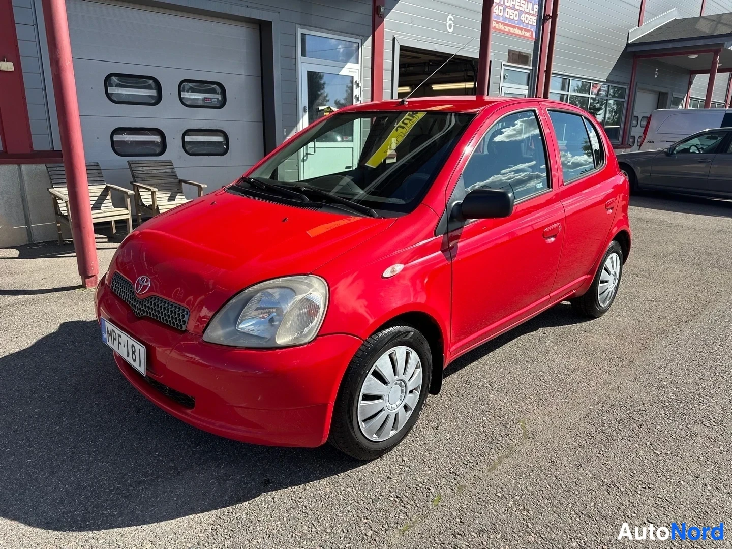 Toyota Yaris 1.3 VVT-I Linea Terra 2002