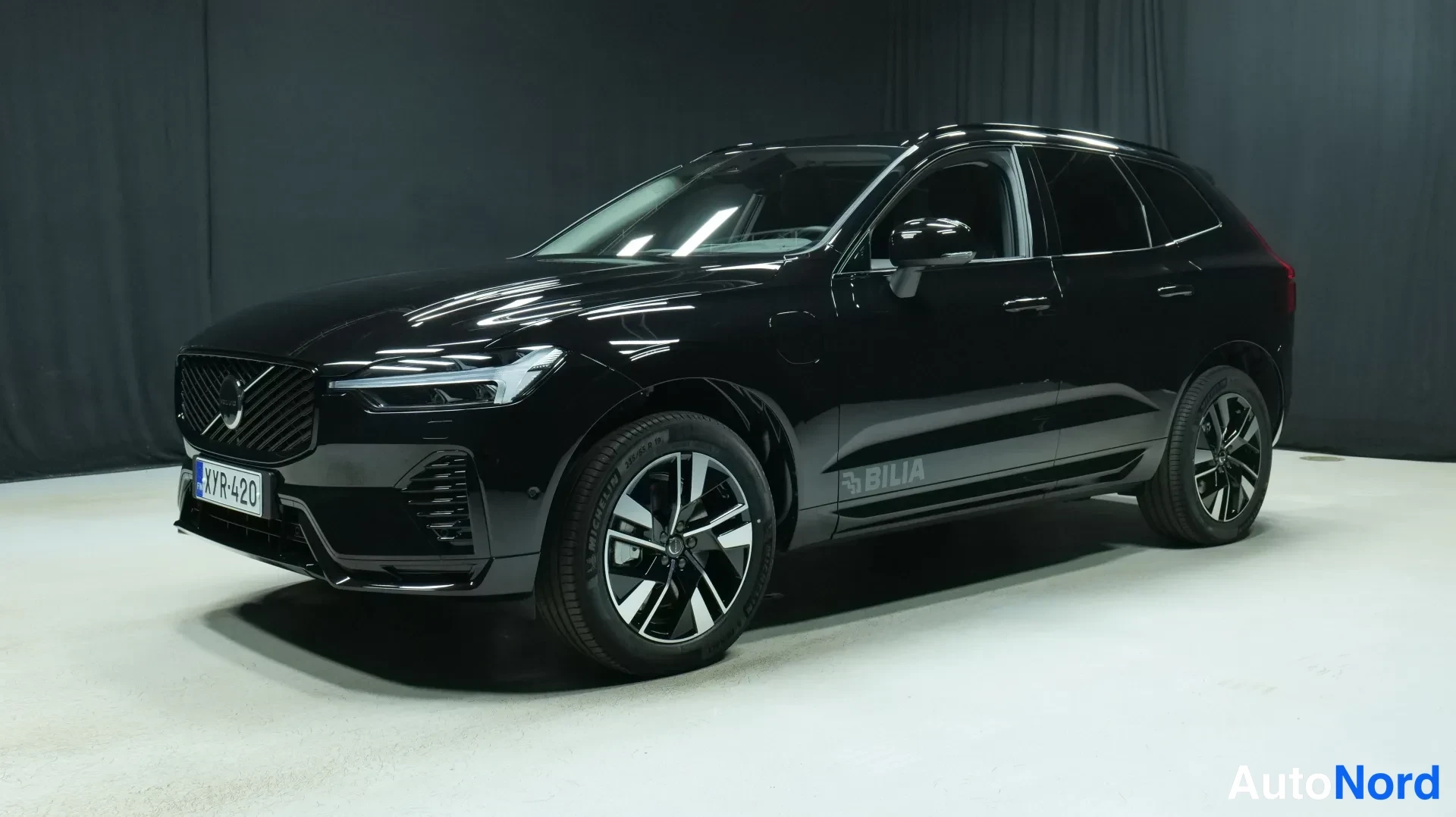 Volvo XC60 T6 AWD Long Range Plus Dark 2026