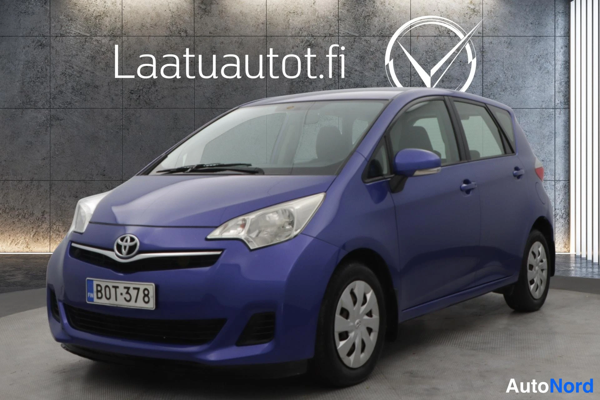 Toyota Verso-S 2011