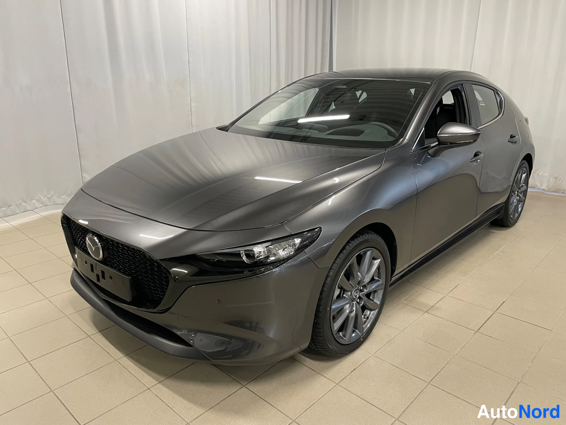 Mazda3 2.5 M Hybrid e-Skyactiv G Centre-line 140 hv 2026