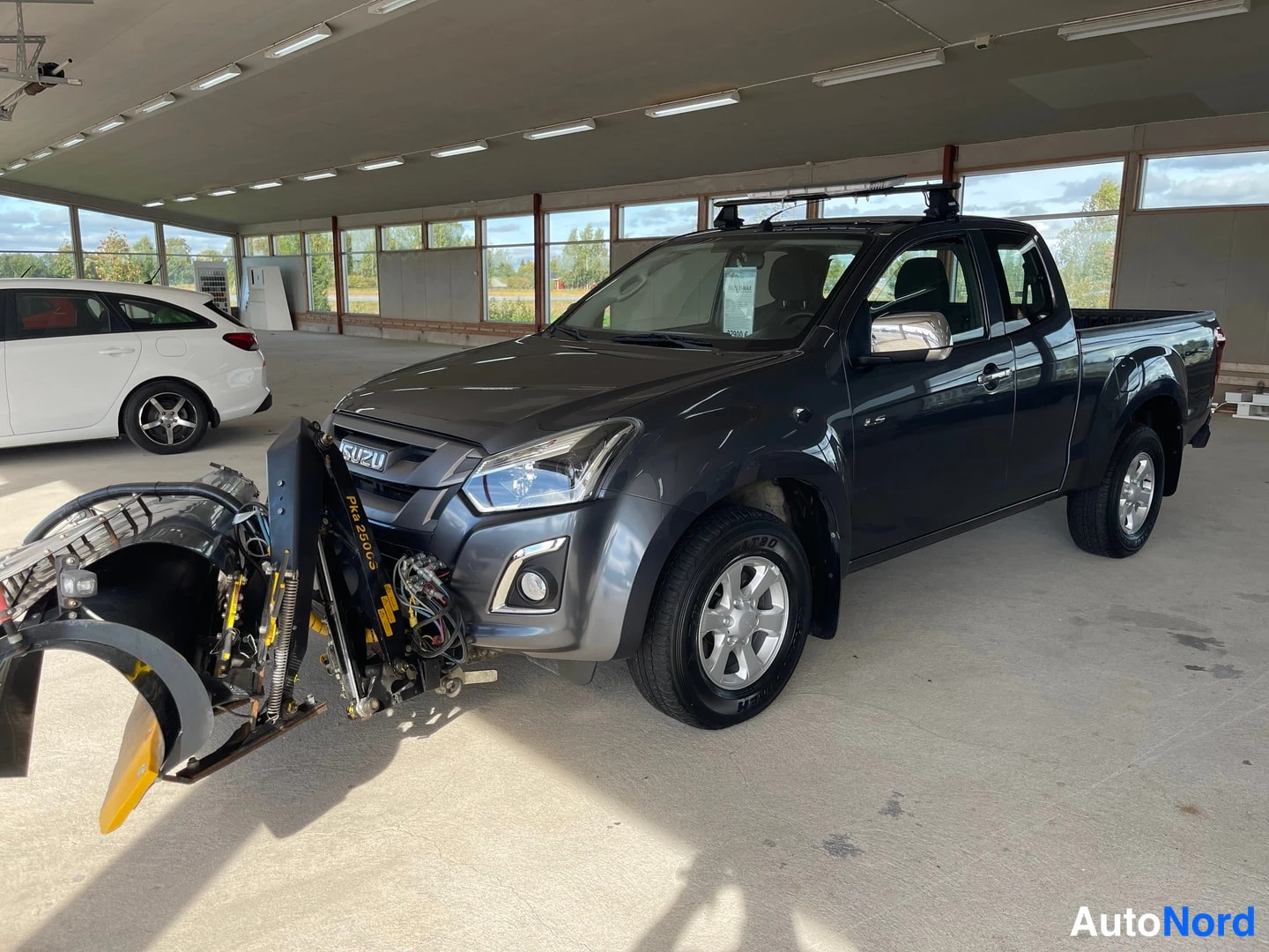Isuzu D-Max Space Cab 1,9 TDi 4WD 6AT LS Edition 2019