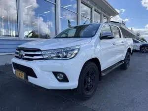 Toyota Hilux Double Cab 2,4 D-4D 150 4WD Premium 2017