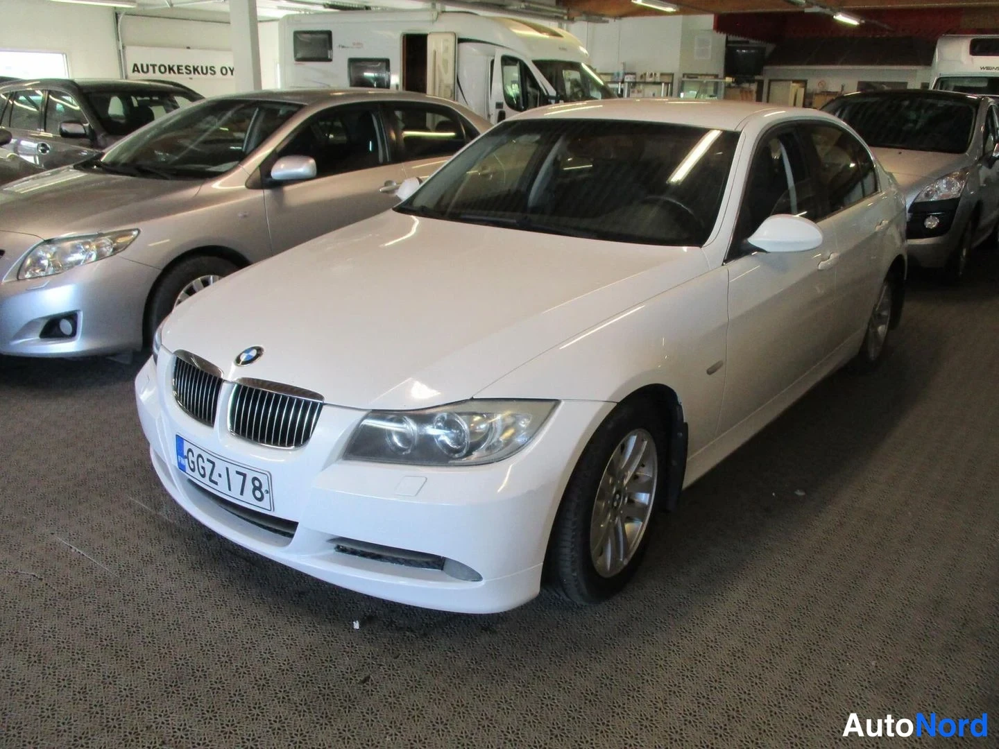 BMW 325i xDrive 2006
