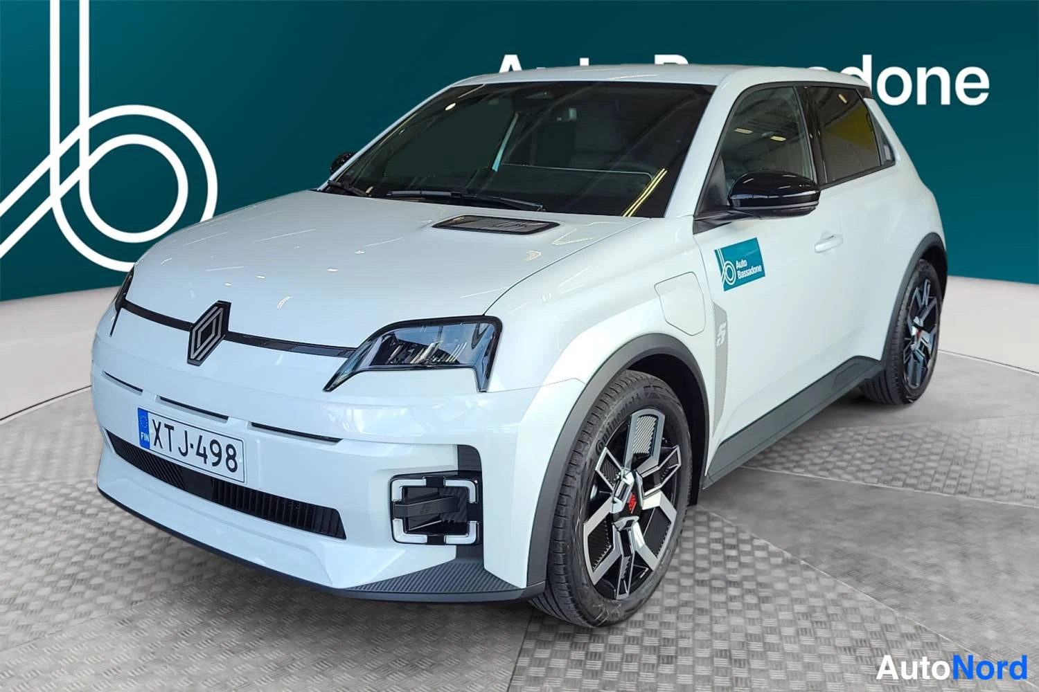 Renault 5 E-Tech electric 52 kWh 150 hv techno 2026