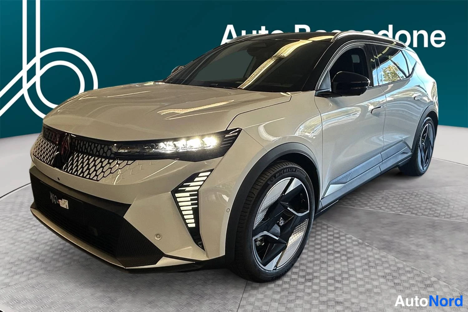 Renault Scenic E-Tech electric long range iconic 220 hv 2026