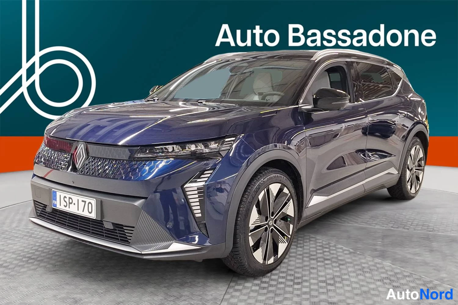 Renault Scenic E-Tech electric iconic business 2026