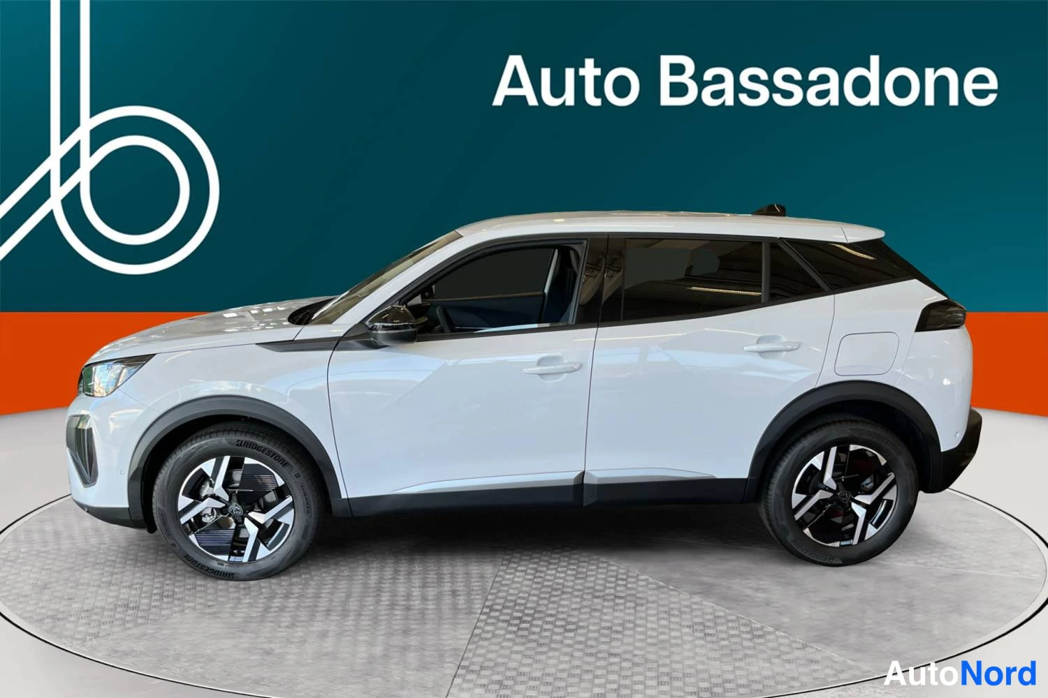 Peugeot 2008 Allure Hybrid 145 2026