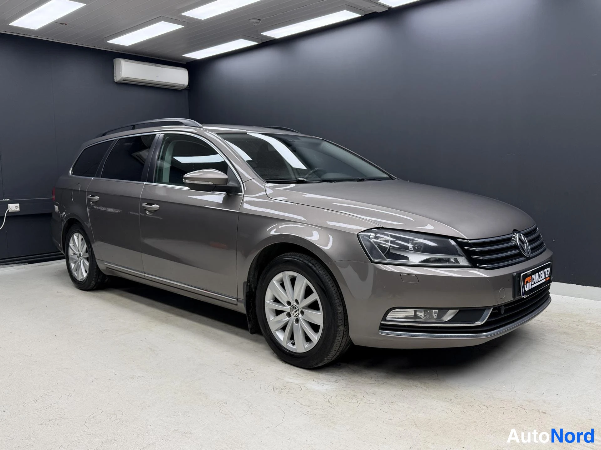 Volkswagen Passat 2011