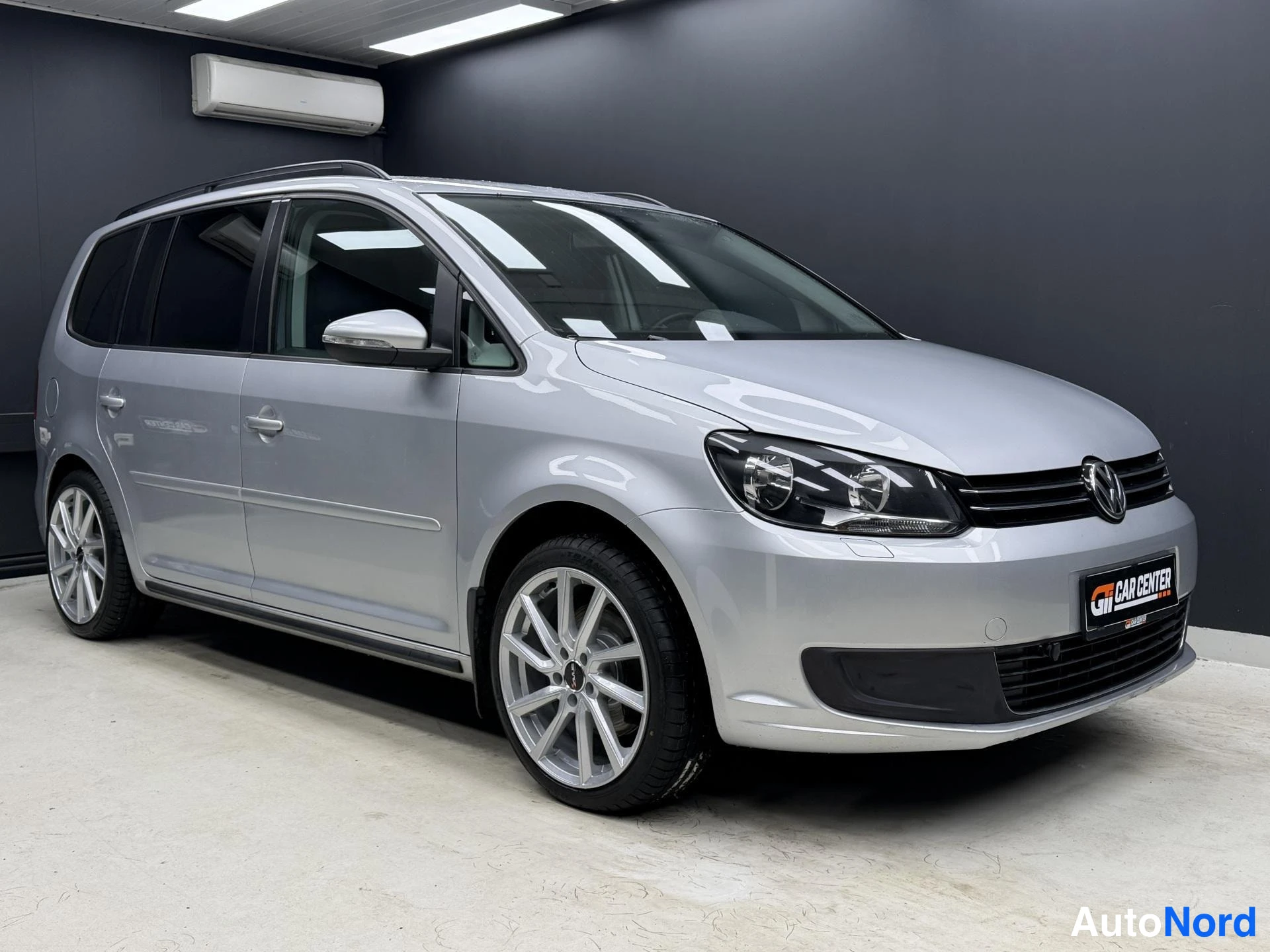 Volkswagen Touran 2014