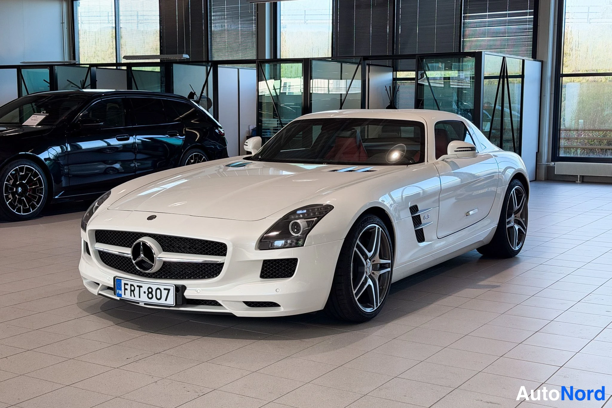 Mercedes-Benz SLS AMG 2010